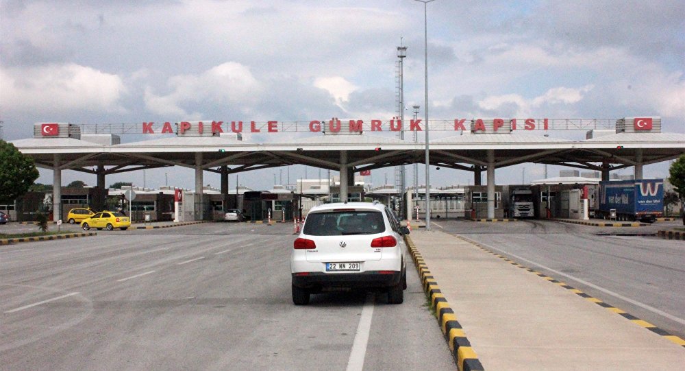 Турция закрыла три КПП на границе с Ираном