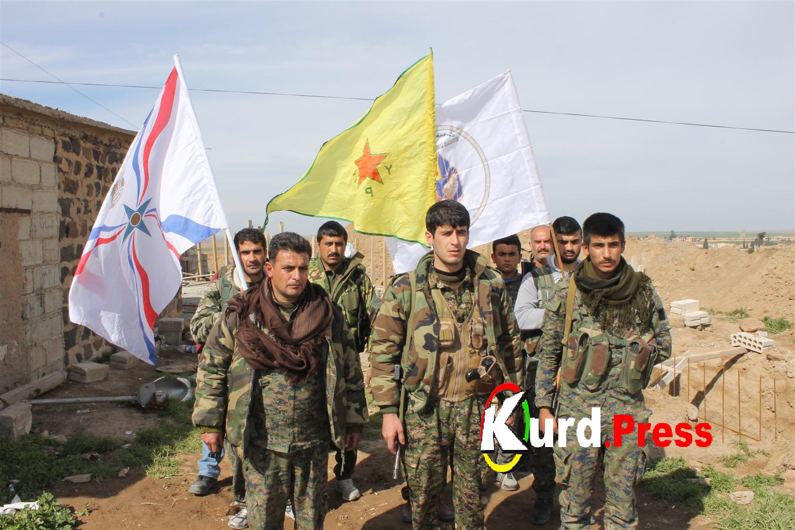 СМИ: Курды отказались покидать базу Манаг в Сирии, несмотря на требование Анкары