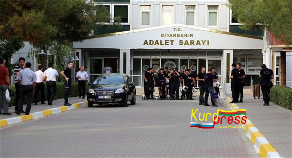 Турецкий суд распорядился принудительно доставить для допроса 7 депутатов ДПН