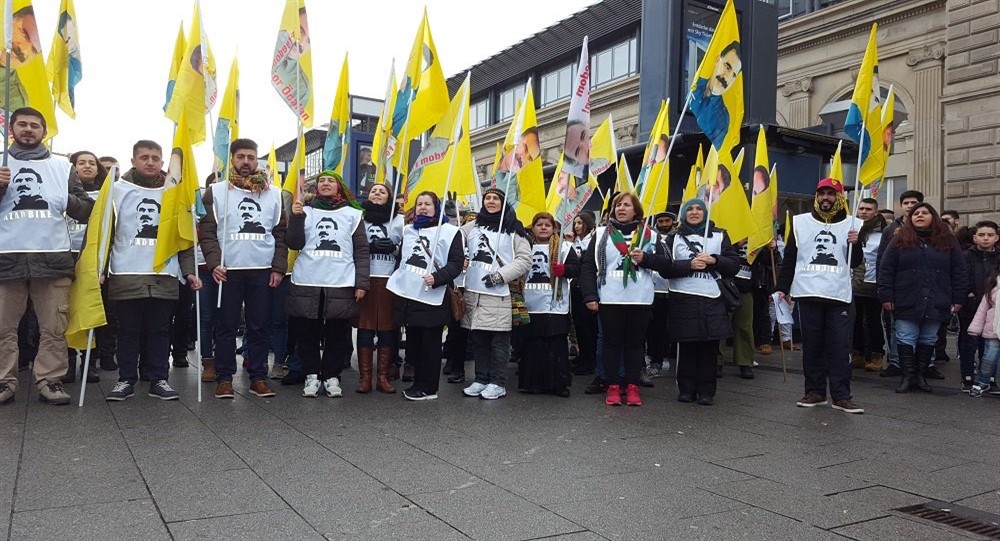 Марш курдской молодежи из Манхейма в Страсбург