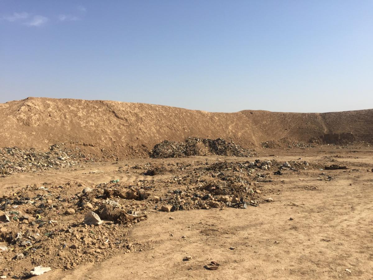 Иракская армия обнаружила военное кладбище ИГИЛ