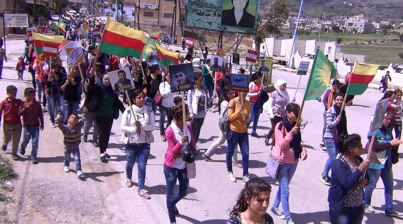 В Кобани проходит акция солидарности с жителями Африна и Шахбы