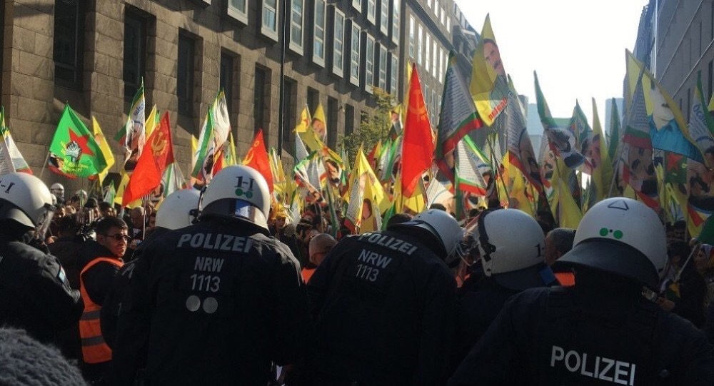 Немецкая полиция напала на курдов, есть пострадавшие