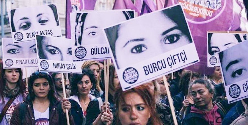 В Турции в 2018 году погибло 440 женщин