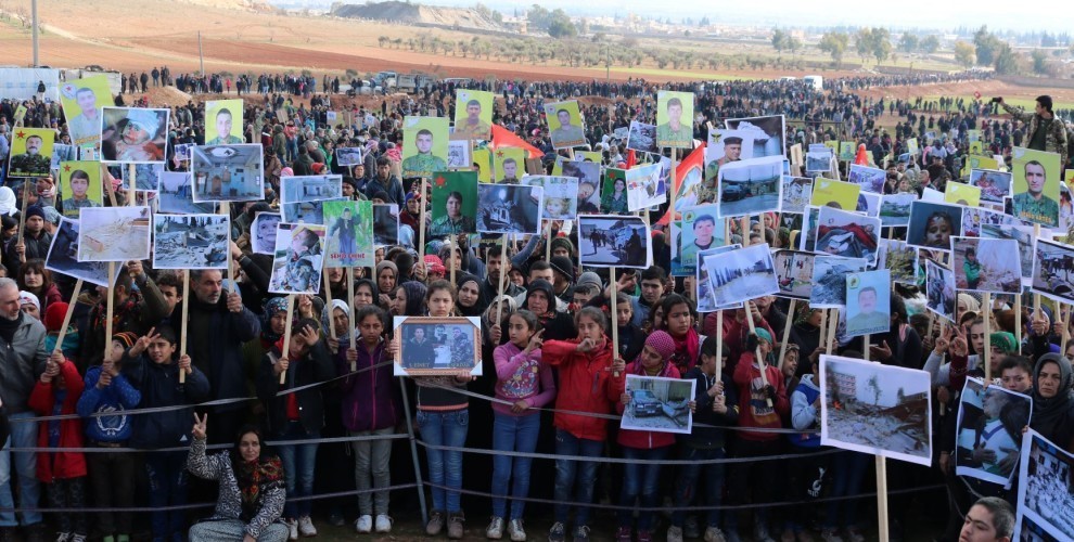 Многотысячная демонстрация против оккупации Африна в Шехбе
