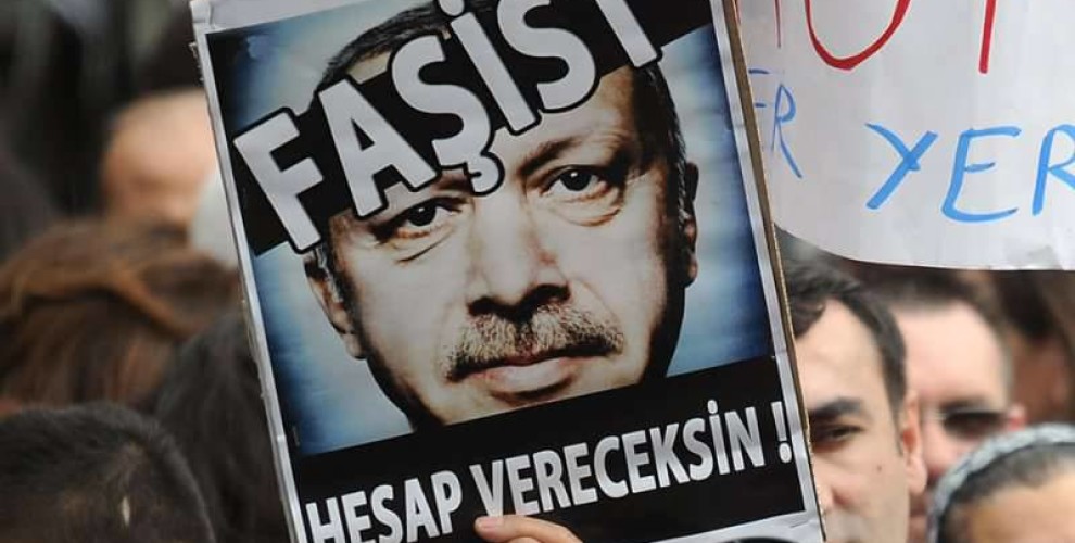 Эрдоган против всего мира: предвыборная паника?