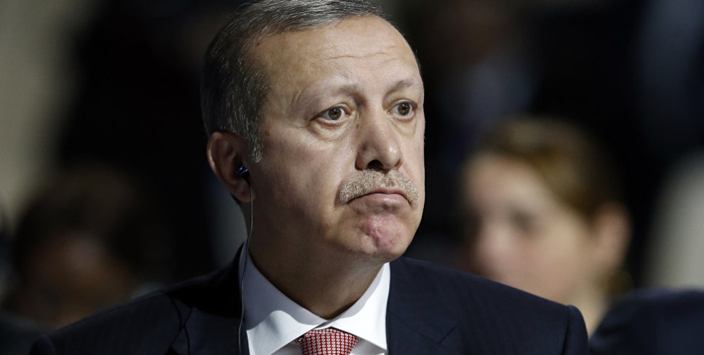Партия Эрдогана потеряла столицу Турции