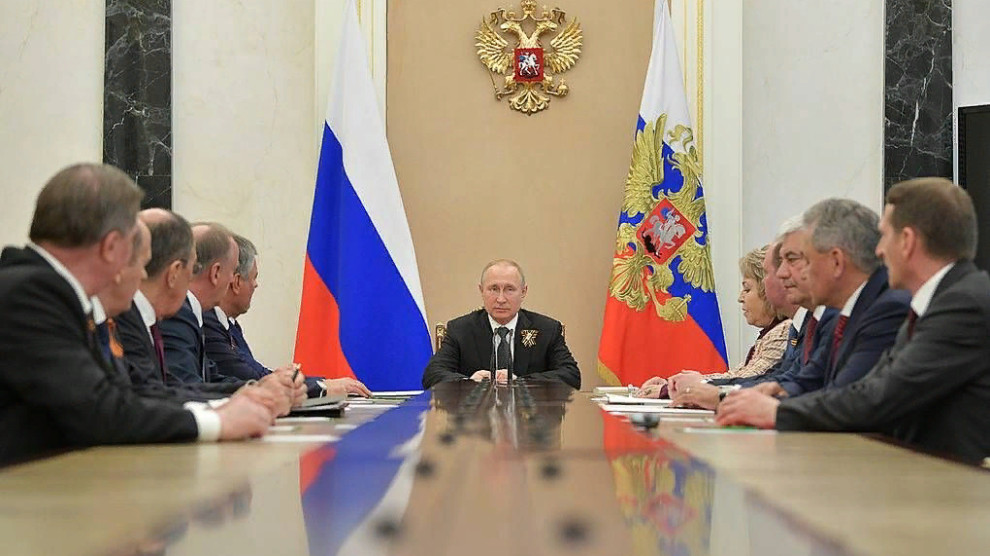 Путин обсудил с Советом безопасности ситуацию в Грузии