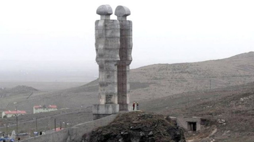 Конституционный суд признал снос памятника незаконным