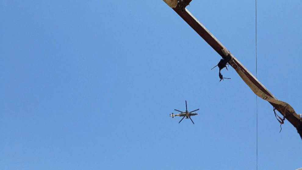 Турецкие вертолеты летают над Африном