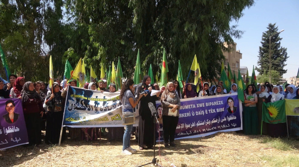 Женщины Камышло поддержали акцию Конгресс «Стар» против вторжения Турции