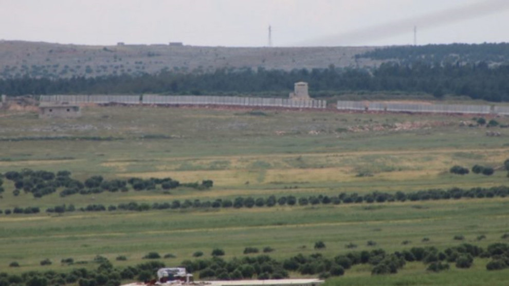 Турция продолжает строительство «оккупационной стены» в Африне
