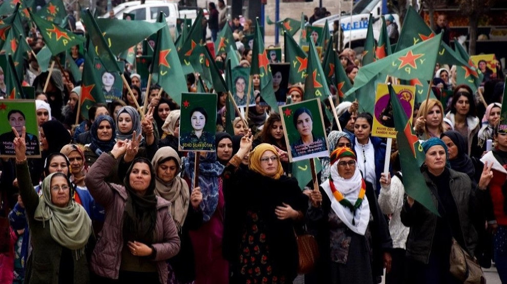 Женщины северо-востока Сирии вышли на митинги в знак солидарности с ЖОС