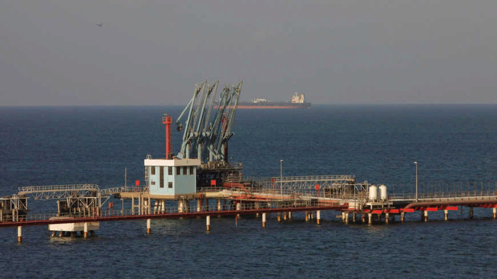 Ливийский раскол углубляется из-за закрытия нефтяных портов