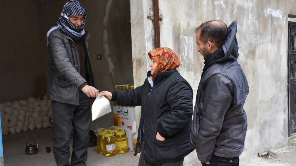 Комитет по экономике продает сахар и масло жителям Алеппо по льготным ценам