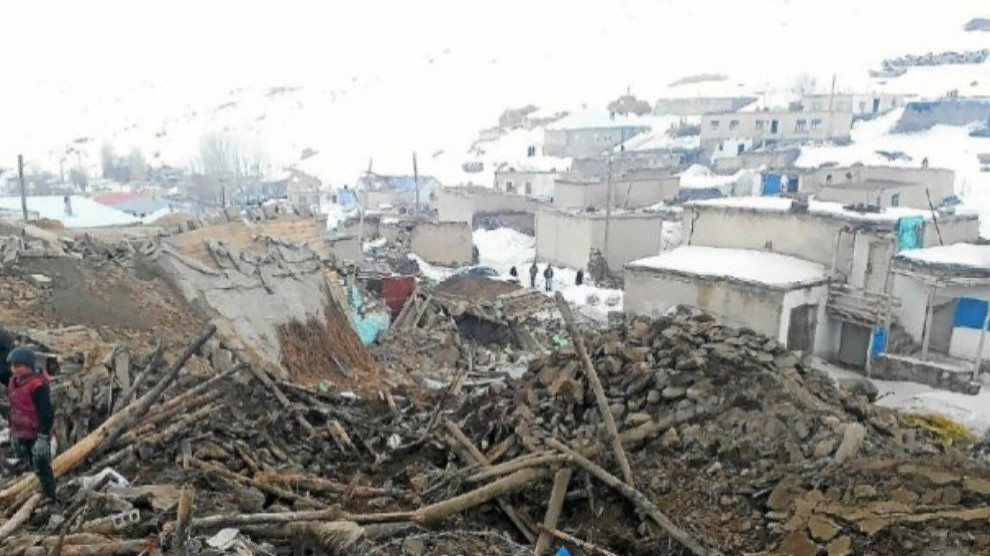 Землетрясение в Ване и Хой: 9 погибших, сотни домов разрушены