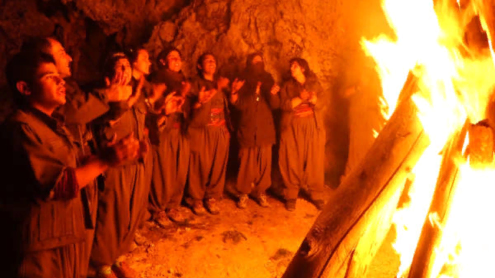 Партизаны отпраздновали Науроз в горах Курдистана