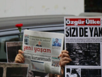 Вспоминая нападение на газету «Özgür Ülke» 27 лет назад