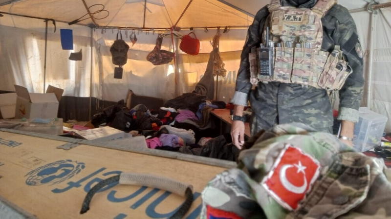 Силы внутренней безопасности обнаружили обмундирование турецкой армии в лагере Холь