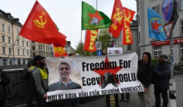 Перед консульством Сербии в Цюрихе прошла демонстрация в поддержку Эджевита Пироглу