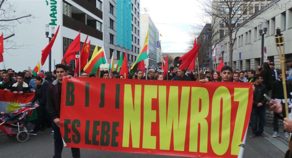 Тысячи курдов вышли в Штутгарте на демонстрацию в честь Науроза