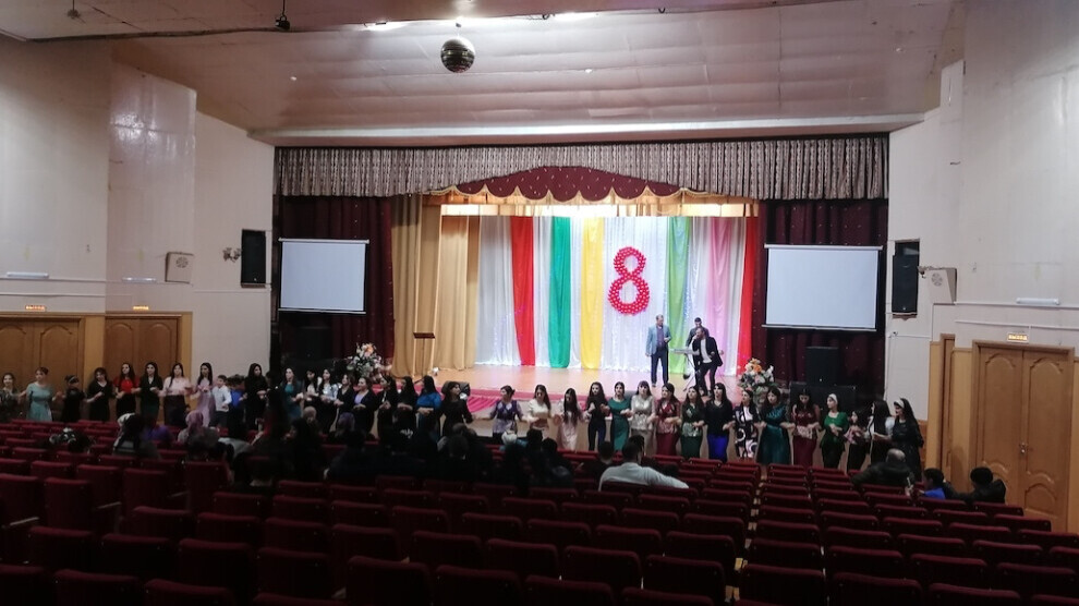 Курдские женщины Саратова отпраздновали 8 марта