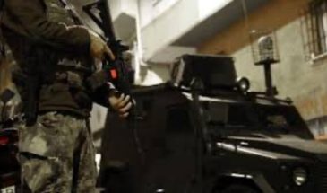 10 человек задержаны в Адане и Мерсине за протесты против атак на северо-восток Сирии