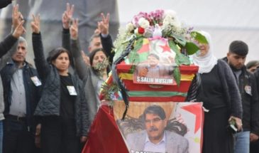 Тысячи людей проводили Салиха Муслима в Кобани